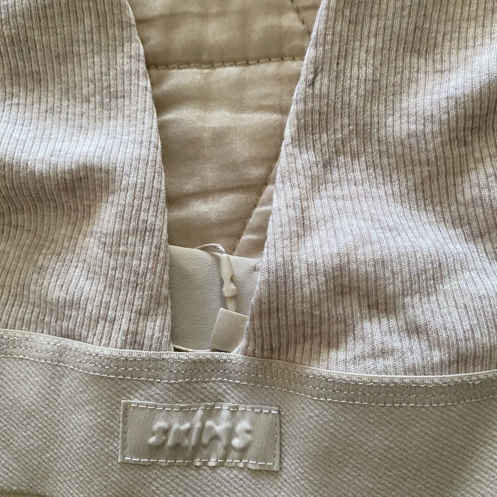 SKIMS Oatmeal Color Ribbed Bralettes - Picture 9 of 14